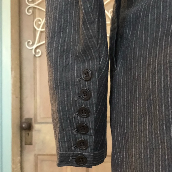 Woman’s jacket - Picture 3 of 8